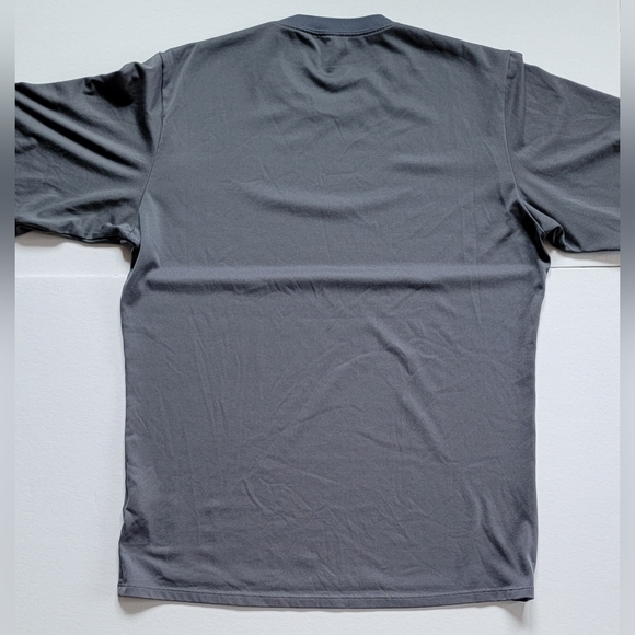 Patagonia | black mountain logo short sleeve grey tee shirt | MENS M - Picture 9 of 10